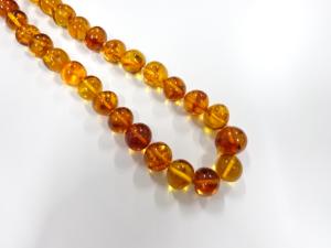 琥珀　ネックレス